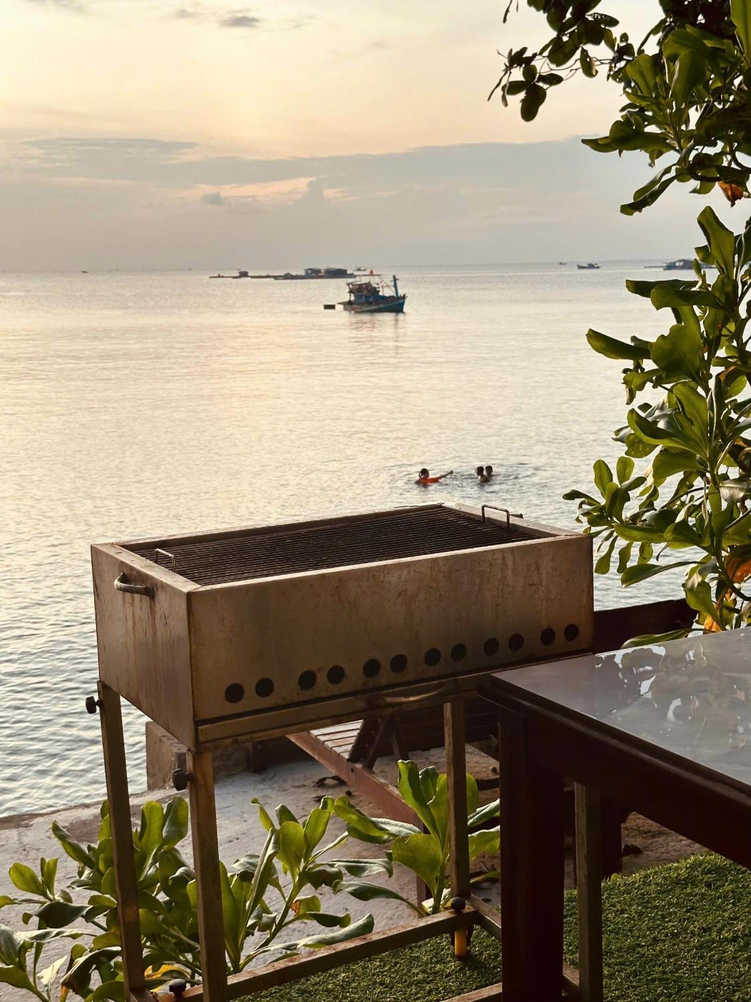 Sunset Beach House Phu Quoc Exterior photo