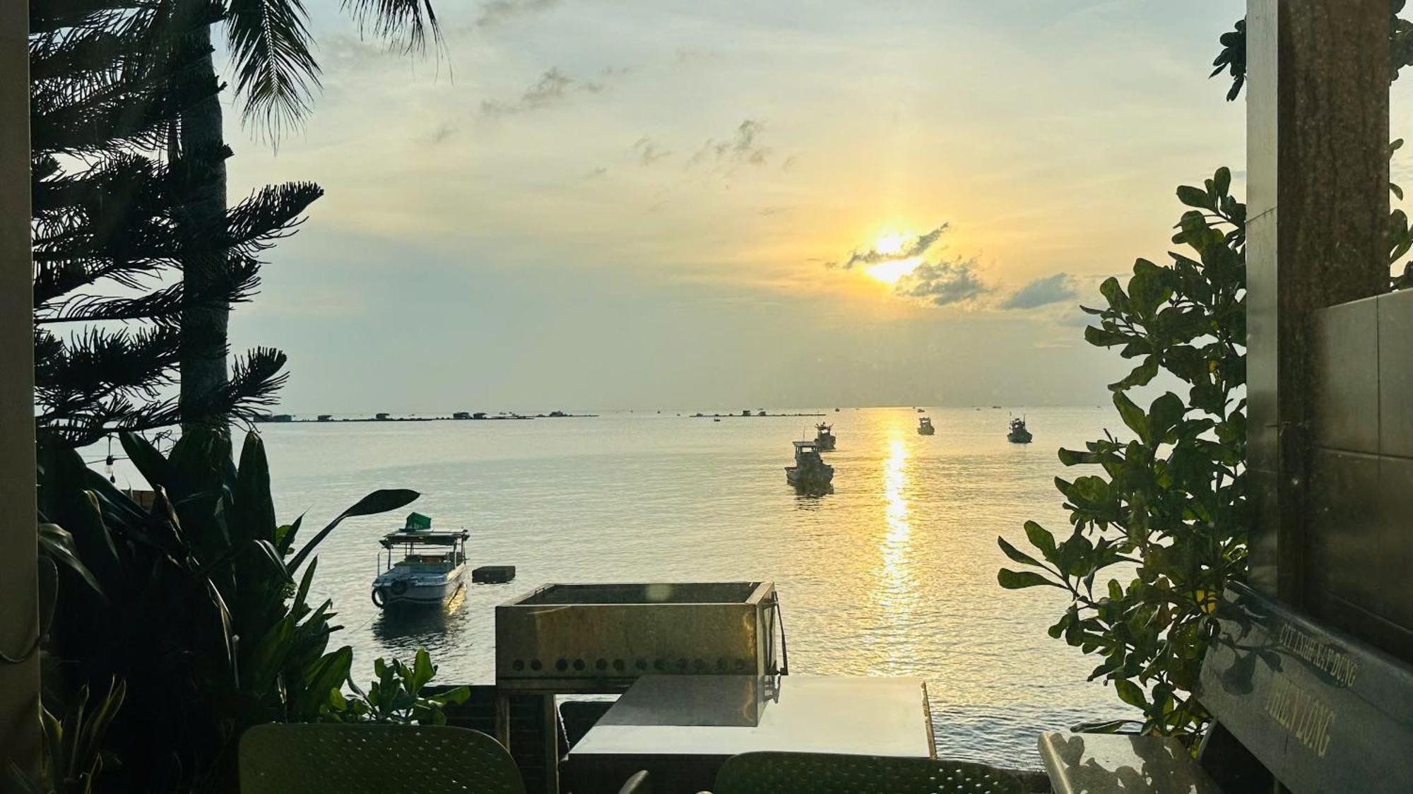Sunset Beach House Phu Quoc Exterior photo